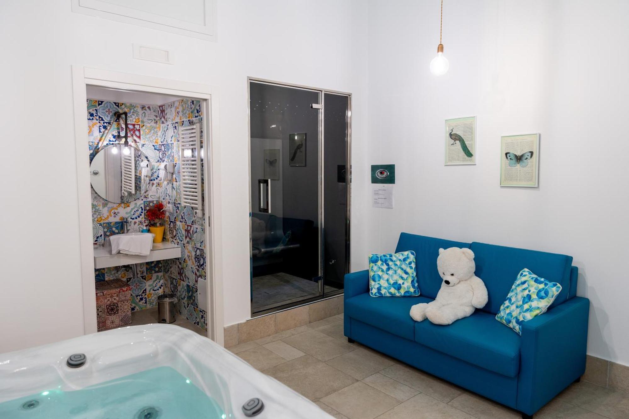 Palazzo Nicolaus Del Borgo Antico Bed & Breakfast Бари Екстериор снимка