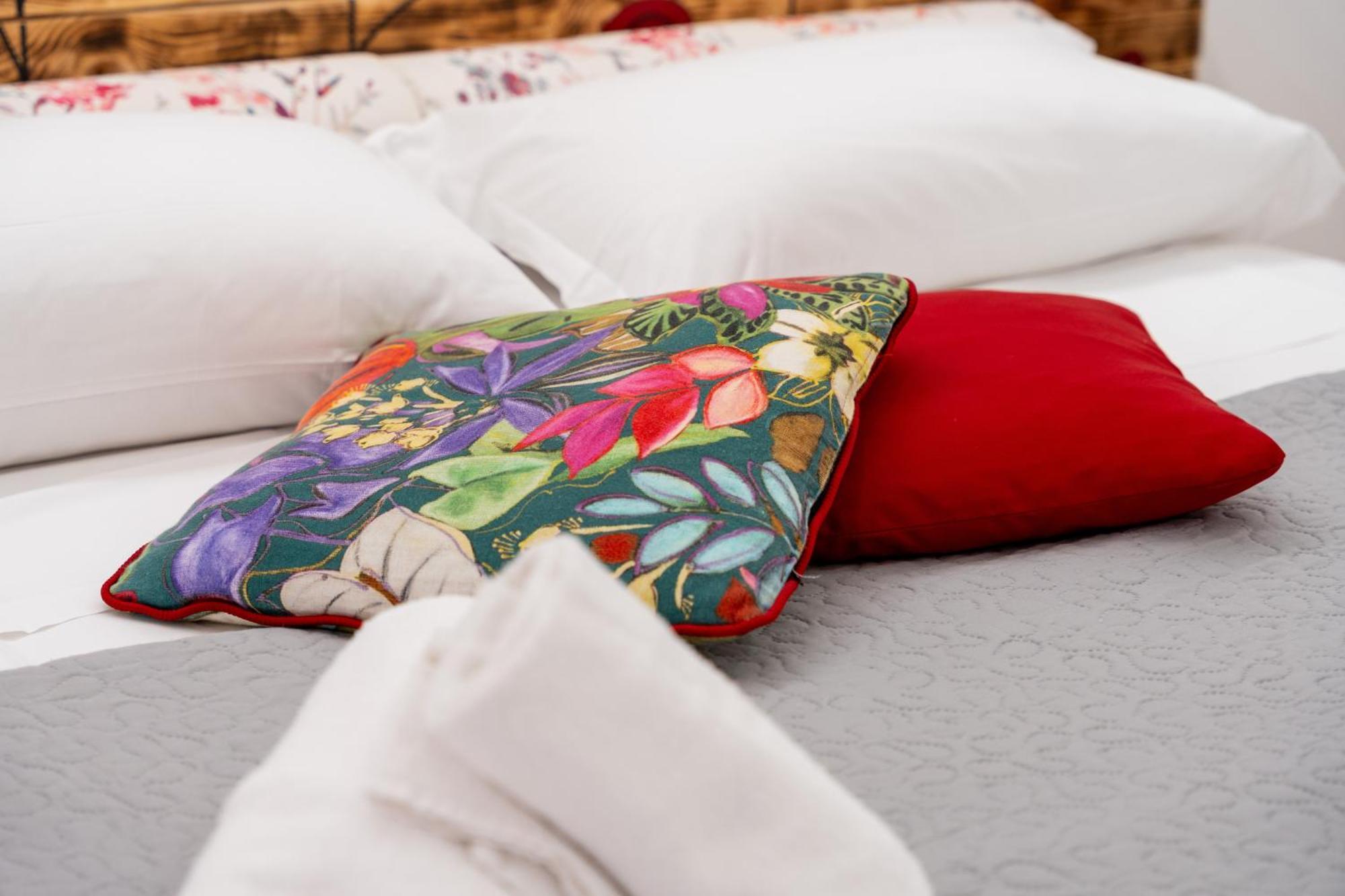 Palazzo Nicolaus Del Borgo Antico Bed & Breakfast Бари Екстериор снимка